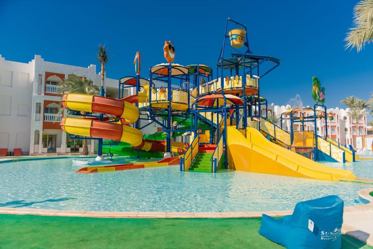 Sunrise Diamond Beach Resort -Grand Select Sharm el Sheikh Esterno foto Aqua Park at the Iberostar Grand Hotel at Playa de los Reyes, Tenerife, Spain