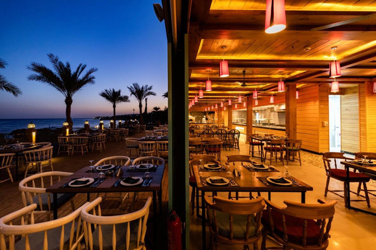 Sunrise Diamond Beach Resort -Grand Select Sharm el Sheikh Esterno foto The Deck