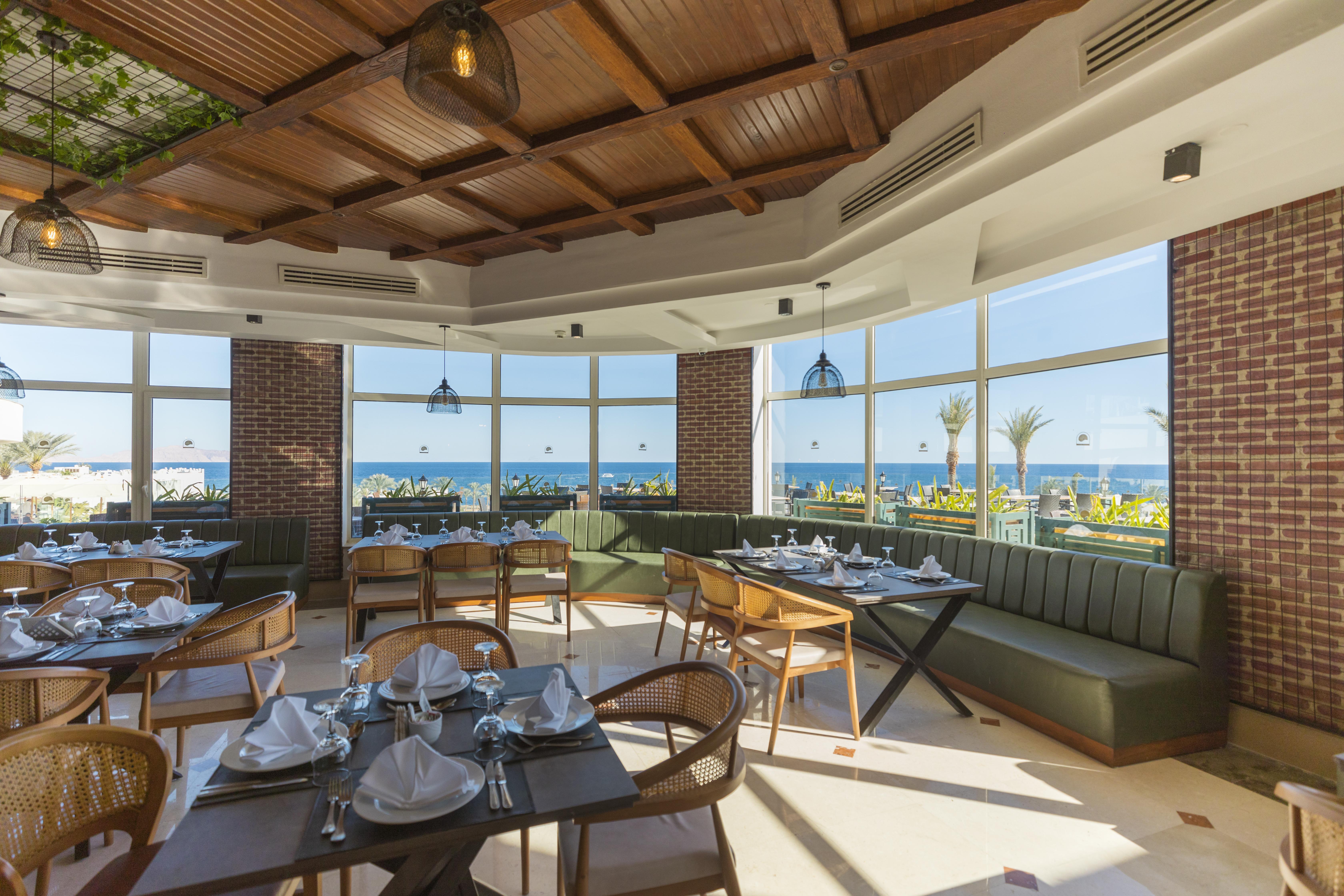 Sunrise Diamond Beach Resort -Grand Select Sharm el Sheikh Esterno foto The restaurant
